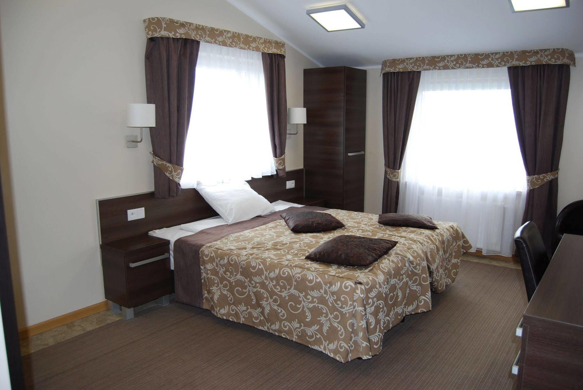 Zloty Staw Bed & Breakfast Borkowo  Exterior foto