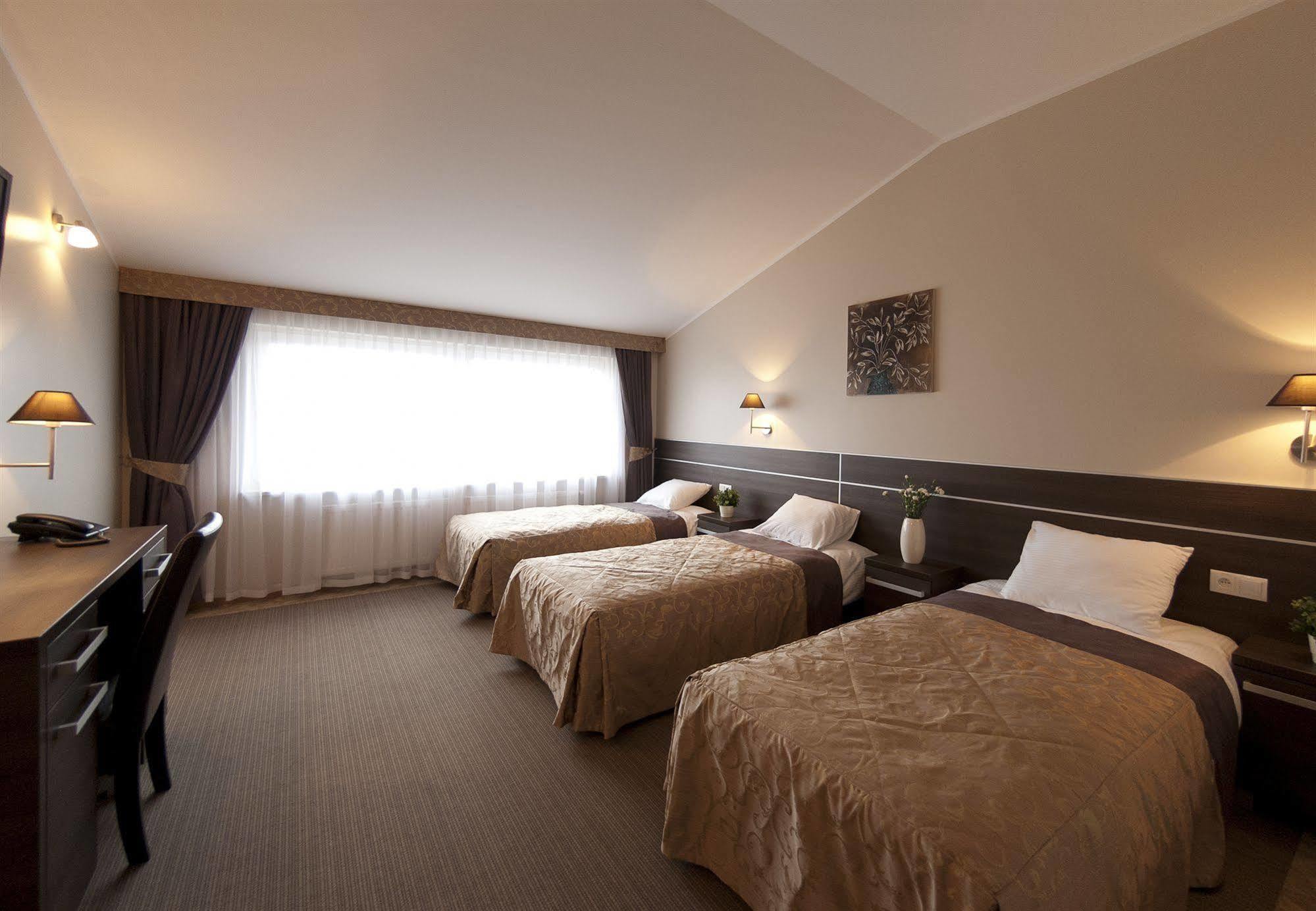Zloty Staw Bed & Breakfast Borkowo  Exterior foto
